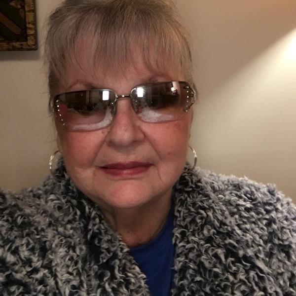 LYNNE