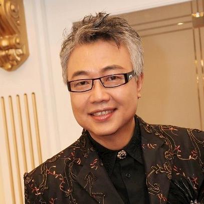 HUANG